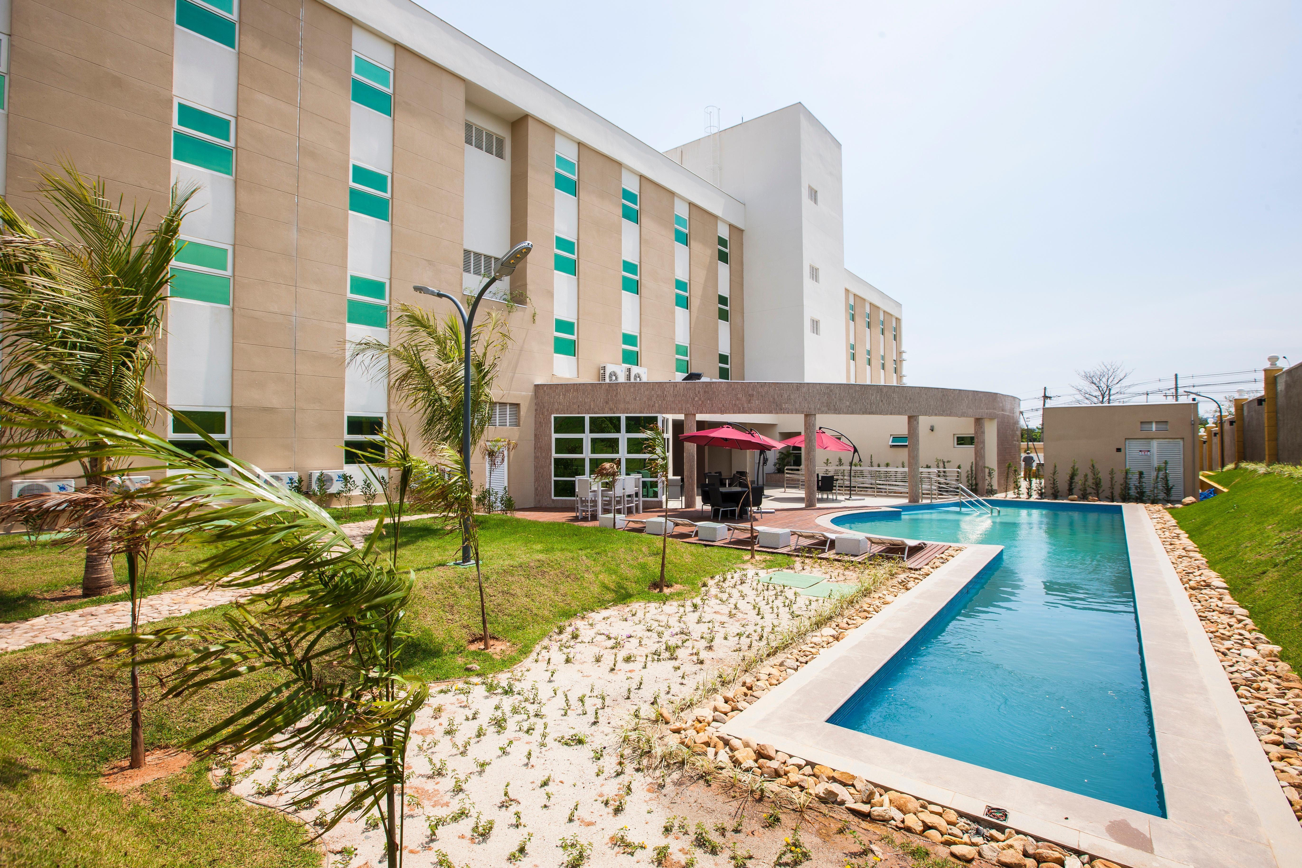 Intercity Vinhedo Hotel Exterior photo